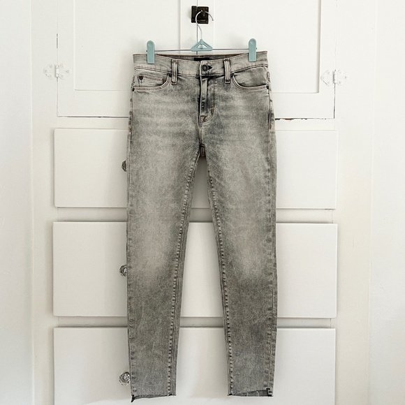 Hudson Jeans Women's Skinny Jeans in Light Gray - Picture 2 of 8